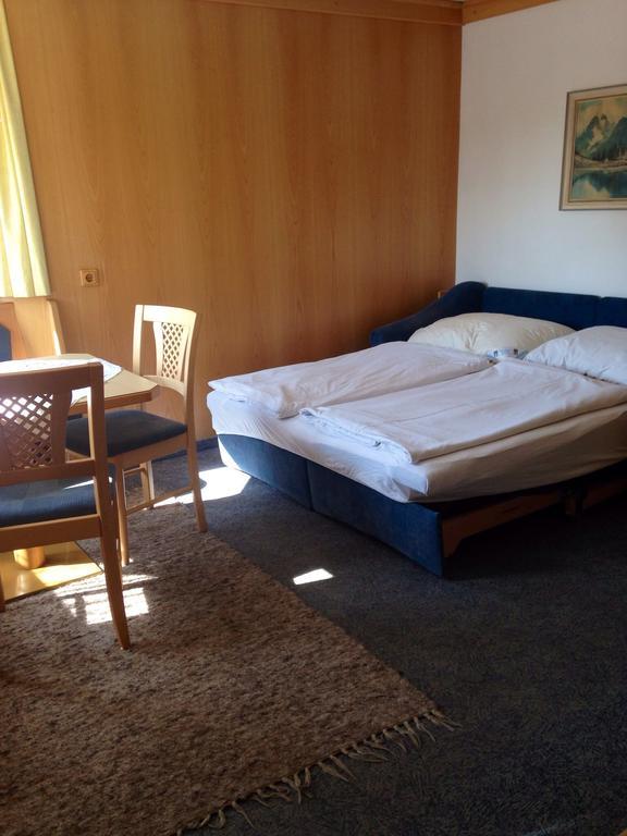 Pension Kuntschner ميترسل الغرفة الصورة